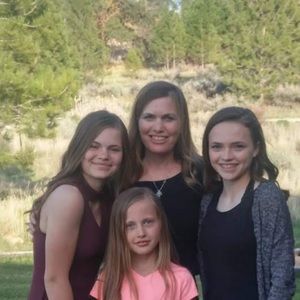 Meet your Posher, Nichole